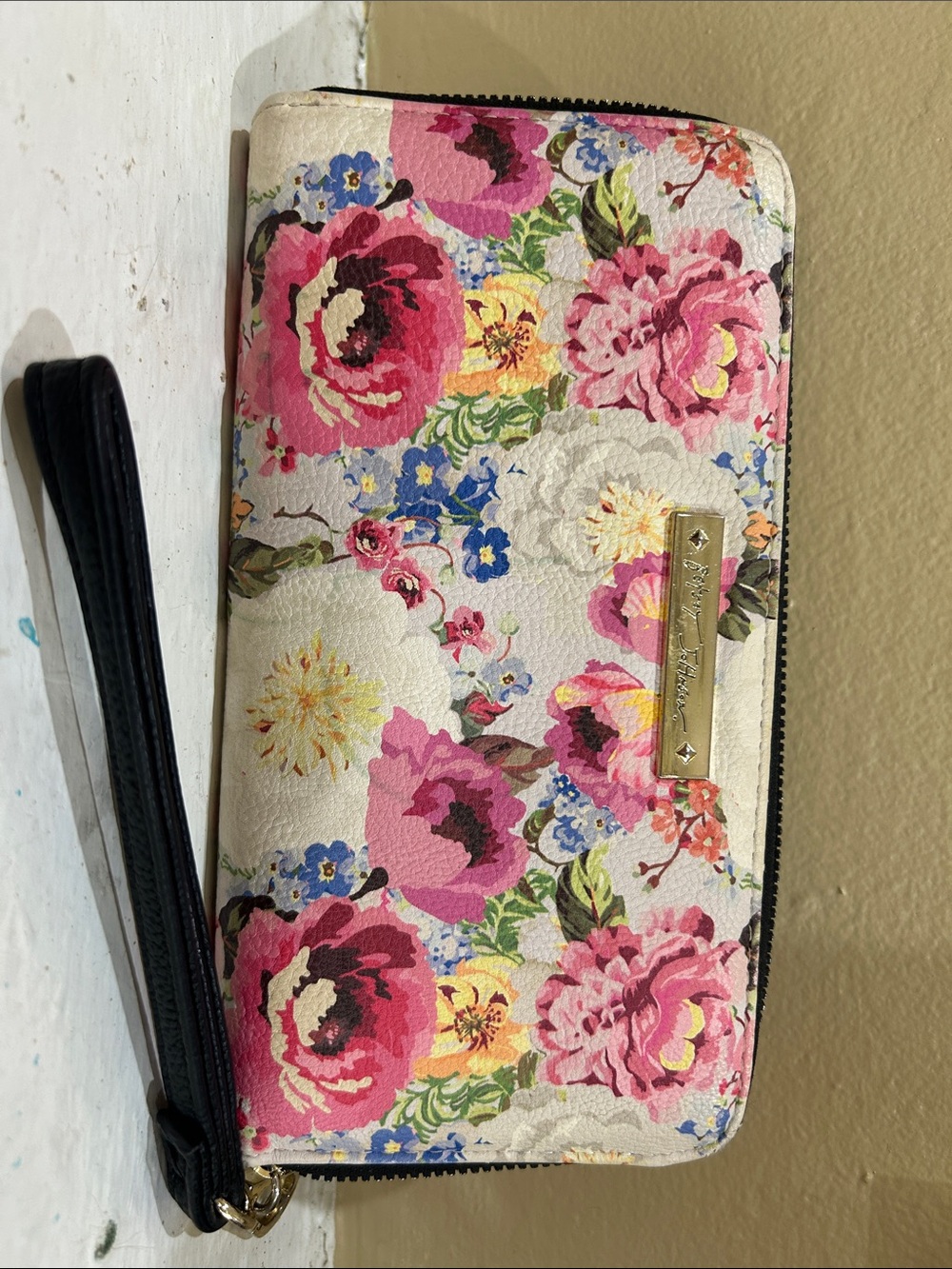 Betsey Johnson Floral Zip Wallet with Wristlet - Pink & Cream